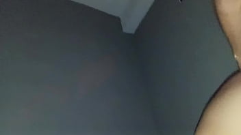 Dandole una leccion a mi dulce vecina sumisa