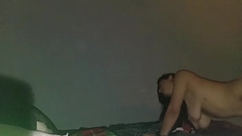 Dandole una leccion a mi dulce vecina sumisa