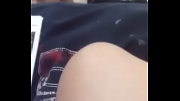 Dany poniendose pantimedias