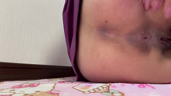 男性を揉みほぐす整体師。男性のゴツゴツした身体を触っていたらムラムラしてオナニーしちゃいました thumbnail