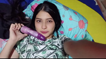 Ligar con la mejor amiga lleva al sexo casero real