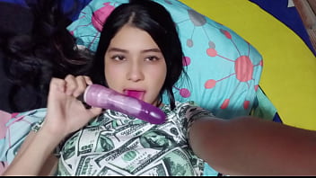 Ligar con la mejor amiga lleva al sexo casero real