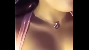 Cute vietnamese girl show sweet pussy