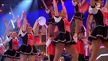 Cheerleaders kick and show upskirt on live tv Cheerleaders kick and show upskirt on live tv