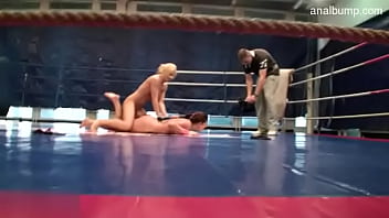 Glamour exgirlfriend cocksucking