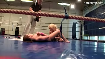 Glamour exgirlfriend cocksucking