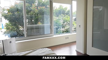 Stepbro works up a nut and shoots it all over elenas face famxxx