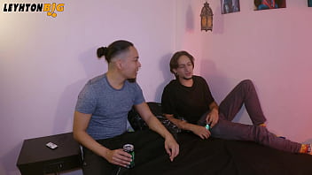 Follando con putitas gostosas que nos seducen a mi y a mi mejor amigo