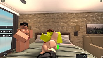 Soy una mujer gamer de 58 años que le gustan los juguetes uwu