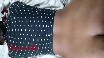 Gozando no rabo da preta