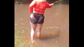 Loira puta faz td por dinheiro