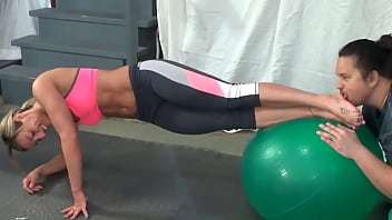 I asked this fitness trainer larissa louder to let me lick and smell her feet while she was trying to do some yoga poses