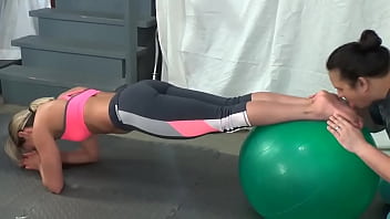 I asked this fitness trainer larissa louder to let me lick and smell her feet while she was trying to do some yoga poses