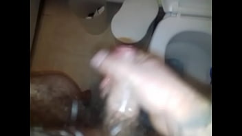 Wanking With Oil thumbnail