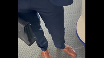 Ici tu as le teaser public ayant une peur bleue de l'avion je décide de m'