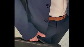 Ici tu as le teaser public ayant une peur bleue de l'avion je décide de m'