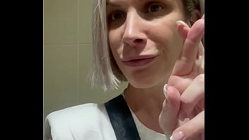 Ici tu as le teaser public ayant une peur bleue de l'avion je décide de m'