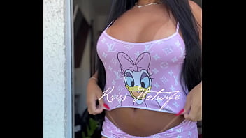 A vizinha peladinha te espera no melhor fan club