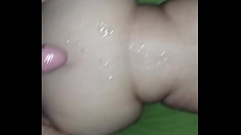 Follada y corrida en la espalda