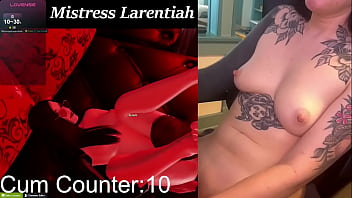 Gamer girls fucks fans in porn game