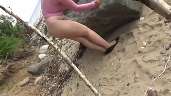 Urgent help from stranger on the coast