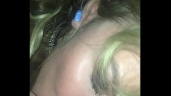 Deep throat diva sexiniki loves to suck dick