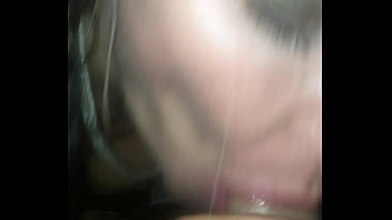 Deep throat diva sexiniki loves to suck dick