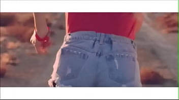 Loona odd eye circle girl front