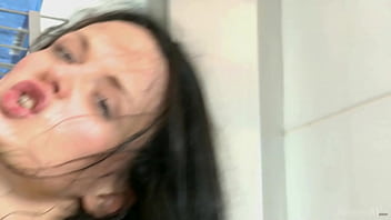 Omg a rubber duck is fucking teen whore magia in the shower