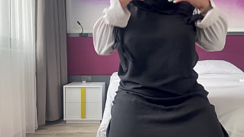 Hot arab milf in hijab gives joi