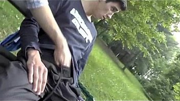 Gay Amateur Public Handjob In A Park thumbnail