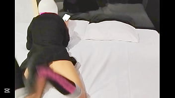 Abby atrapada y follada por polla gruesa