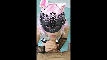 E girl mamando pau bem gulosa