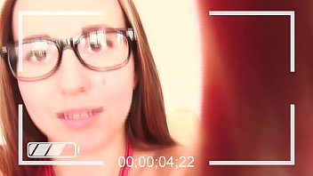 Weird teen shows her tongue