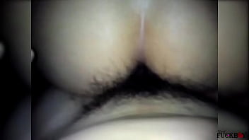 Anal mi vecina quería saber que se siente por atrás y solita se lo metió en el culo al principio le dolió pero al final me miró con una cara de satisfacción y hasta quería más