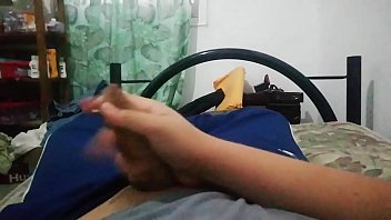 Joven Gay Se Hace Gran Paja thumbnail