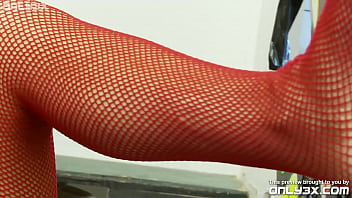 Only3x presents farrah fox takes some dick through the gloryhole 1080p