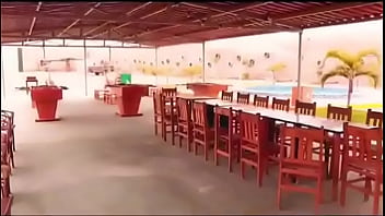 Se pajea para su gil