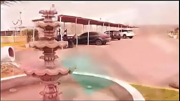 Se pajea para su gil