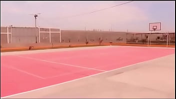 Se pajea para su gil