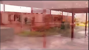 Se pajea para su gil