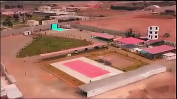 Se pajea para su gil