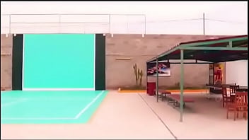 Se pajea para su gil