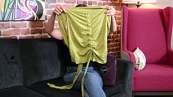 Alisha adams unboxing first impressions of outfits