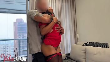 Tivemos mais um encontro quente com nosso amigo personal safado já chegou de pau duro cheio de tesão e dessa vez nem esperou a ju tirar a roupa e já meteu o pau nela no pelo de roupa e tudo Tivemos mais um encontro quente com nosso amigo personal safado já chegou de pau duro cheio de tesão e dessa vez nem esperou a ju tirar a roupa e já meteu o pau nela no pelo de roupa e tudo