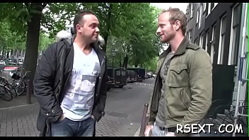 Hotty gives blow and handjob