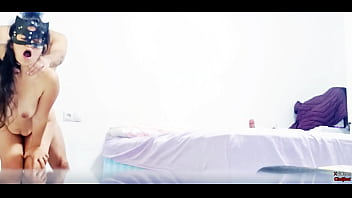 Pequeña y hermosa chica de tetas pequeñas me folla duro y me hace correr rápido Pequeña y hermosa chica de tetas pequeñas me folla duro y me hace correr rápido