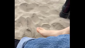 Feet on the sand pies sobre la arena