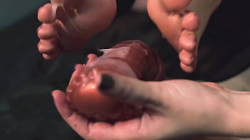 Cute feet on a huge dildo will make you cum