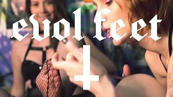 Cute feet on a huge dildo will make you cum